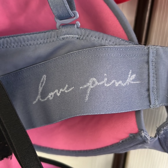 Collection of 6 Pink brand bras - Picture 8 of 8